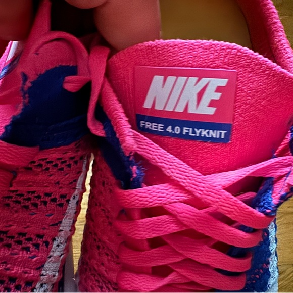 Womens Pink Nike Running Shoes - Picture 6 of 9